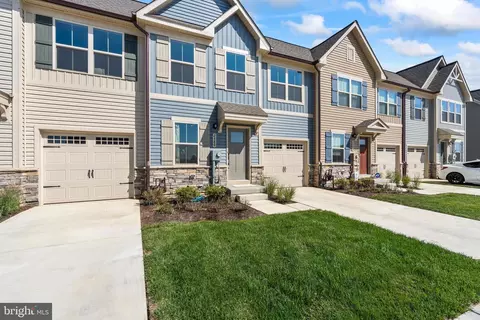 Exterior - 2488 Silver Leaf Dr, Frederick, MD 21702 photo 3 of 8