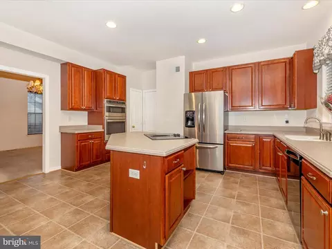 1020 Storrington Dr, Frederick, MD 21702 photo 11