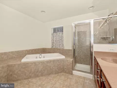 1020 Storrington Dr, Frederick, MD 21702 photo 28