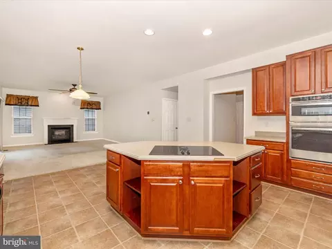 1020 Storrington Dr, Frederick, MD 21702 photo 12