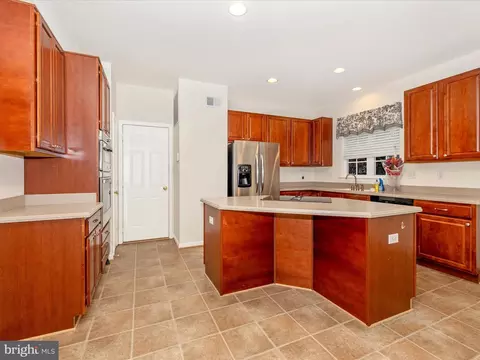 1020 Storrington Dr, Frederick, MD 21702 photo 9