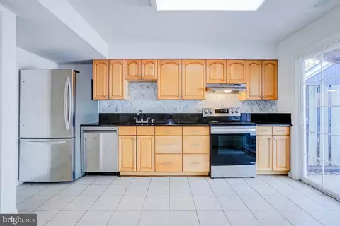 1111 Providence Ct, Frederick, MD 21703 photo 9