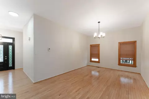 803 Geronimo Dr, Frederick, MD 21701 photo 4