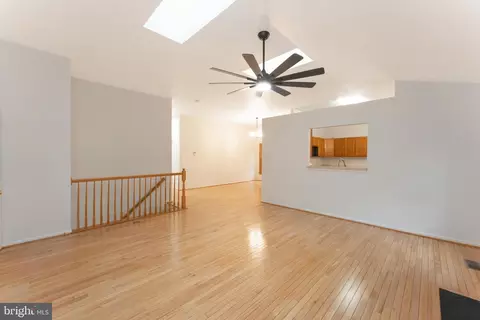 803 Geronimo Dr, Frederick, MD 21701 photo 3
