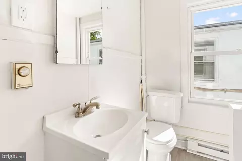 Bath - 12 W 7th St, Frederick, MD 21701 photo 1 of 4