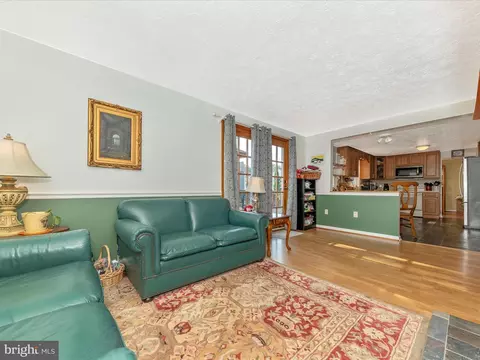 Living - 6581 Whetstone Dr, Frederick, MD 21703 photo 4 of 5