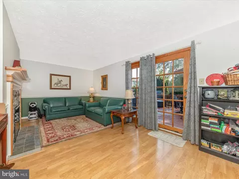 Living - 6581 Whetstone Dr, Frederick, MD 21703 photo 3 of 5