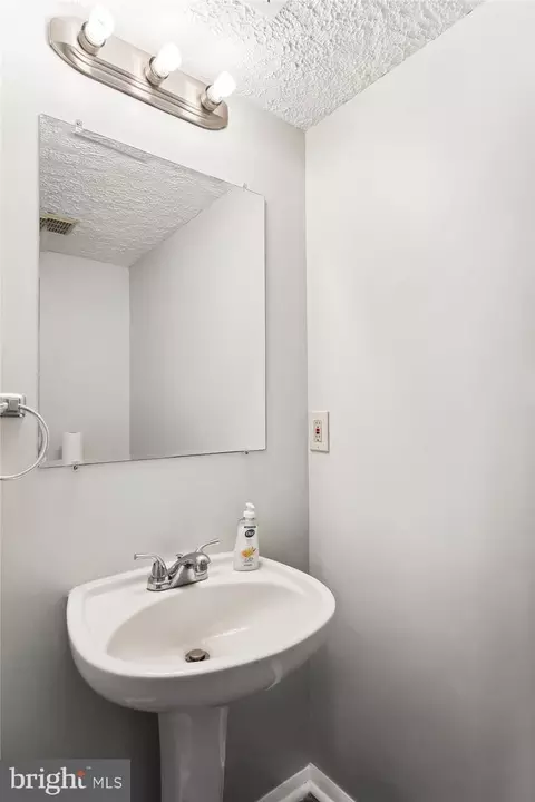 5746 Charstone Ct, Frederick, MD 21703 photo 10