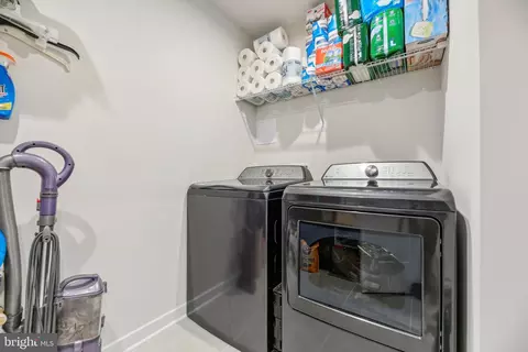 360 Shortleaf Cir, Frederick, MD 21702 photo 18