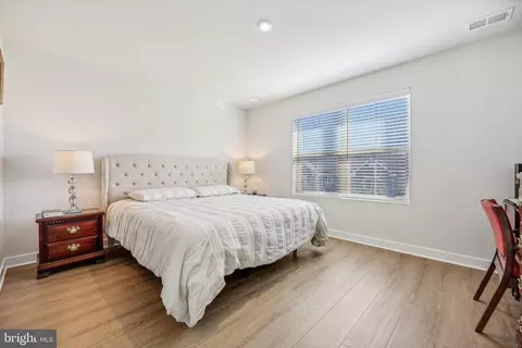 360 Shortleaf Cir, Frederick, MD 21702 photo 15