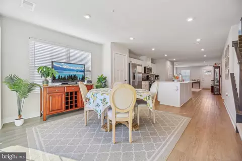 360 Shortleaf Cir, Frederick, MD 21702 photo 12