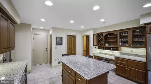 Kitchen - 607 Lindbergh Ct, Frederick, MD 21701 photo 4 of 4