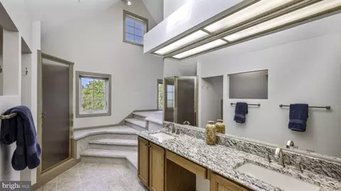 Bath - 607 Lindbergh Ct, Frederick, MD 21701 photo 1 of 4