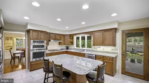 Kitchen - 607 Lindbergh Ct, Frederick, MD 21701 photo 3 of 4