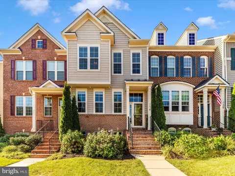 734 Potomac View Pkwy, Brunswick, MD 21716