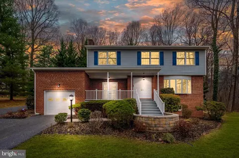 7208 James I Harris Memorial Dr, Frederick, MD 21702