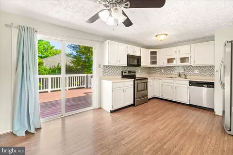 1213 Schaffer Dr, Frederick, MD 21702 photo 6