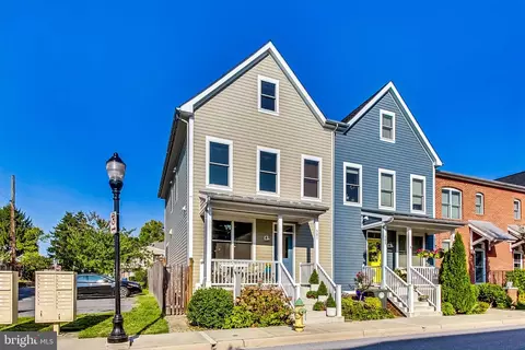 507 Klineharts Aly, Frederick, MD 21701