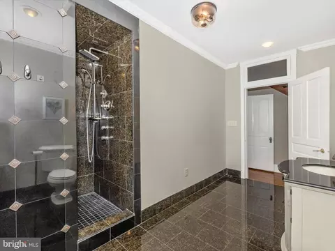 Bath - 35 E Main St E, Middletown, MD 21769 photo 2 of 10