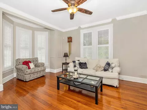 Living - 35 E Main St E, Middletown, MD 21769 photo 2 of 5
