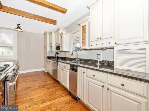 Kitchen - 35 E Main St E, Middletown, MD 21769 photo 6 of 10
