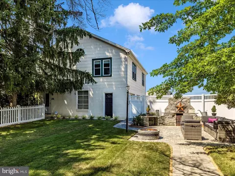 Exterior - 35 E Main St E, Middletown, MD 21769 photo 13 of 25