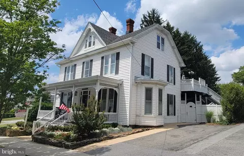 Exterior - 35 E Main St E, Middletown, MD 21769 photo 15 of 25
