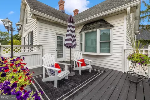 Exterior - 35 E Main St E, Middletown, MD 21769 photo 5 of 25