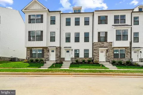 428 Herringbone Way, Frederick, MD 21701