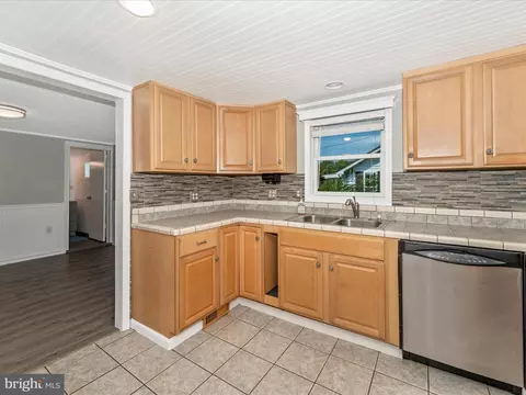5638 Bartonsville Rd, Frederick, MD 21704 photo 9