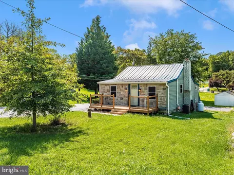 5638 Bartonsville Rd, Frederick, MD 21704 photo 2