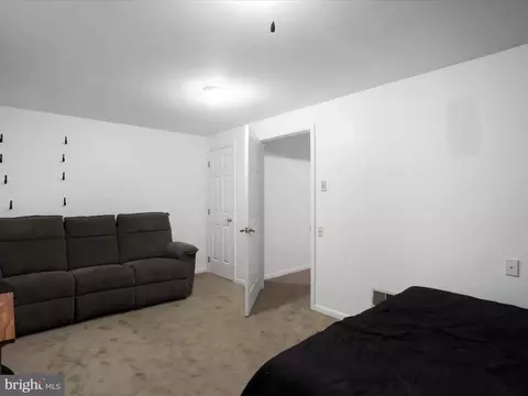 8208 Red Wing Ct, Frederick, MD 21701 photo 25