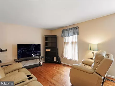 8208 Red Wing Ct, Frederick, MD 21701 photo 12