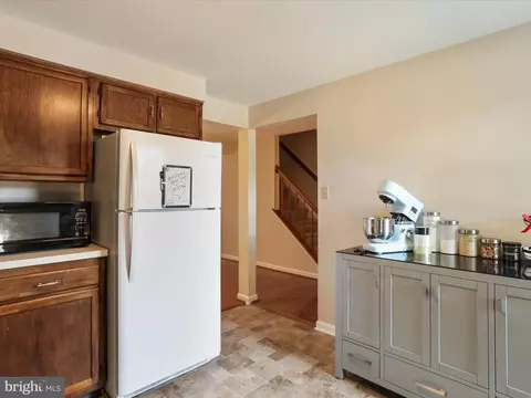 8208 Red Wing Ct, Frederick, MD 21701 photo 9
