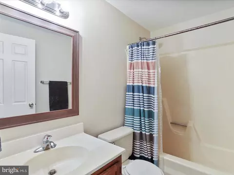 8208 Red Wing Ct, Frederick, MD 21701 photo 23
