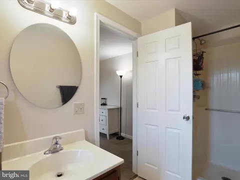 8208 Red Wing Ct, Frederick, MD 21701 photo 19