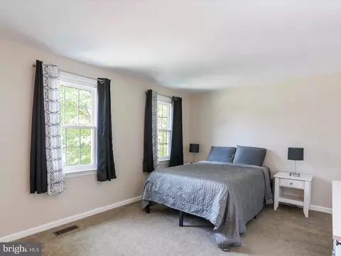 8208 Red Wing Ct, Frederick, MD 21701 photo 15