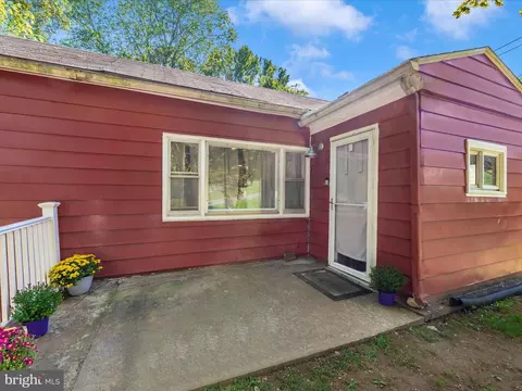 Exterior - 602 E D St, Brunswick, MD 21716 photo 10 of 10