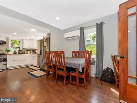 Dining - 602 E D St, Brunswick, MD 21716 photo 1 of 1