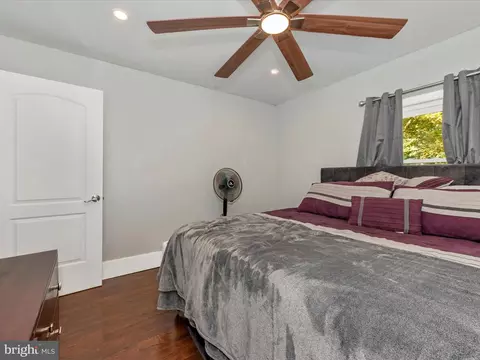 Bedroom - 602 E D St, Brunswick, MD 21716 photo 1 of 2