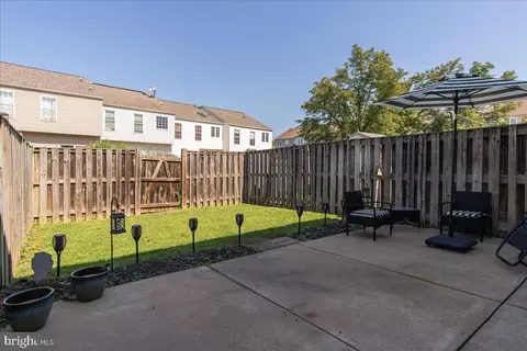 Exterior - 2068 Sumner Dr, Frederick, MD 21702 photo 3 of 3