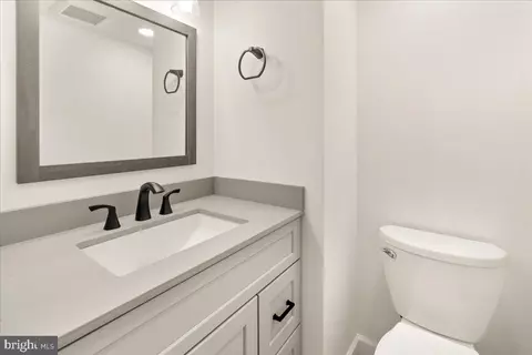 Bath - 8010 Cattail Ct, Frederick, MD 21701 photo 1 of 5
