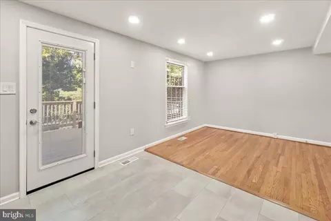 Living - 8010 Cattail Ct, Frederick, MD 21701 photo 4 of 4