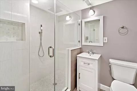 Bath - 8010 Cattail Ct, Frederick, MD 21701 photo 5 of 5