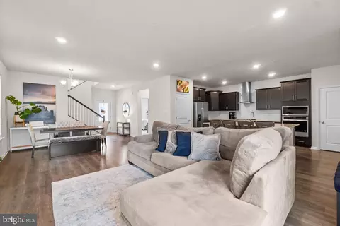 430 Constellation Ln, Frederick, MD 21701 photo 7
