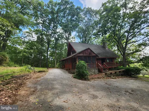 17230 B Harbaugh Valley Rd, Sabillasville, MD 21780