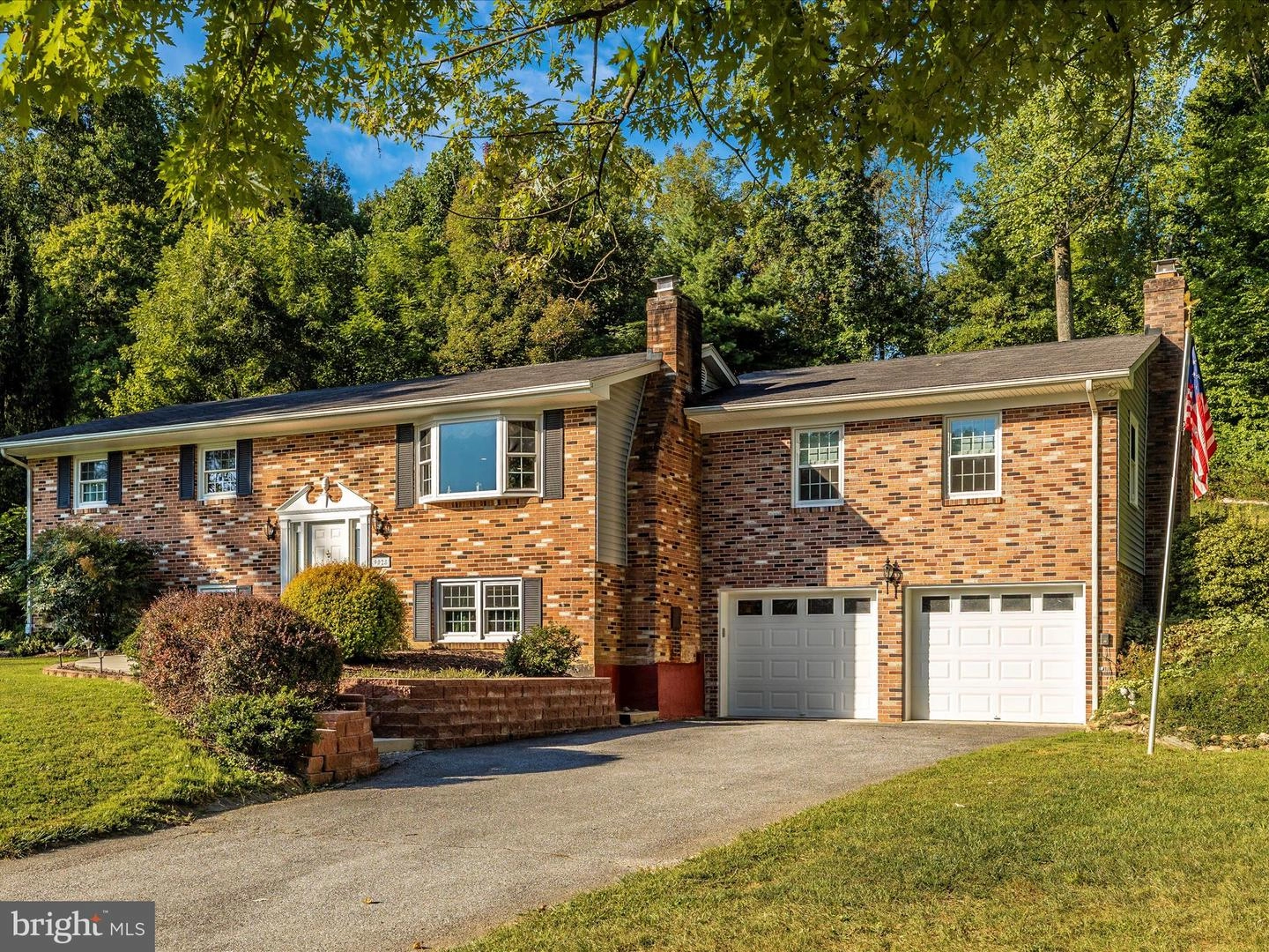 Exterior - 9028 Hamburg Rd, Frederick, MD 21702 photo 4 of 10