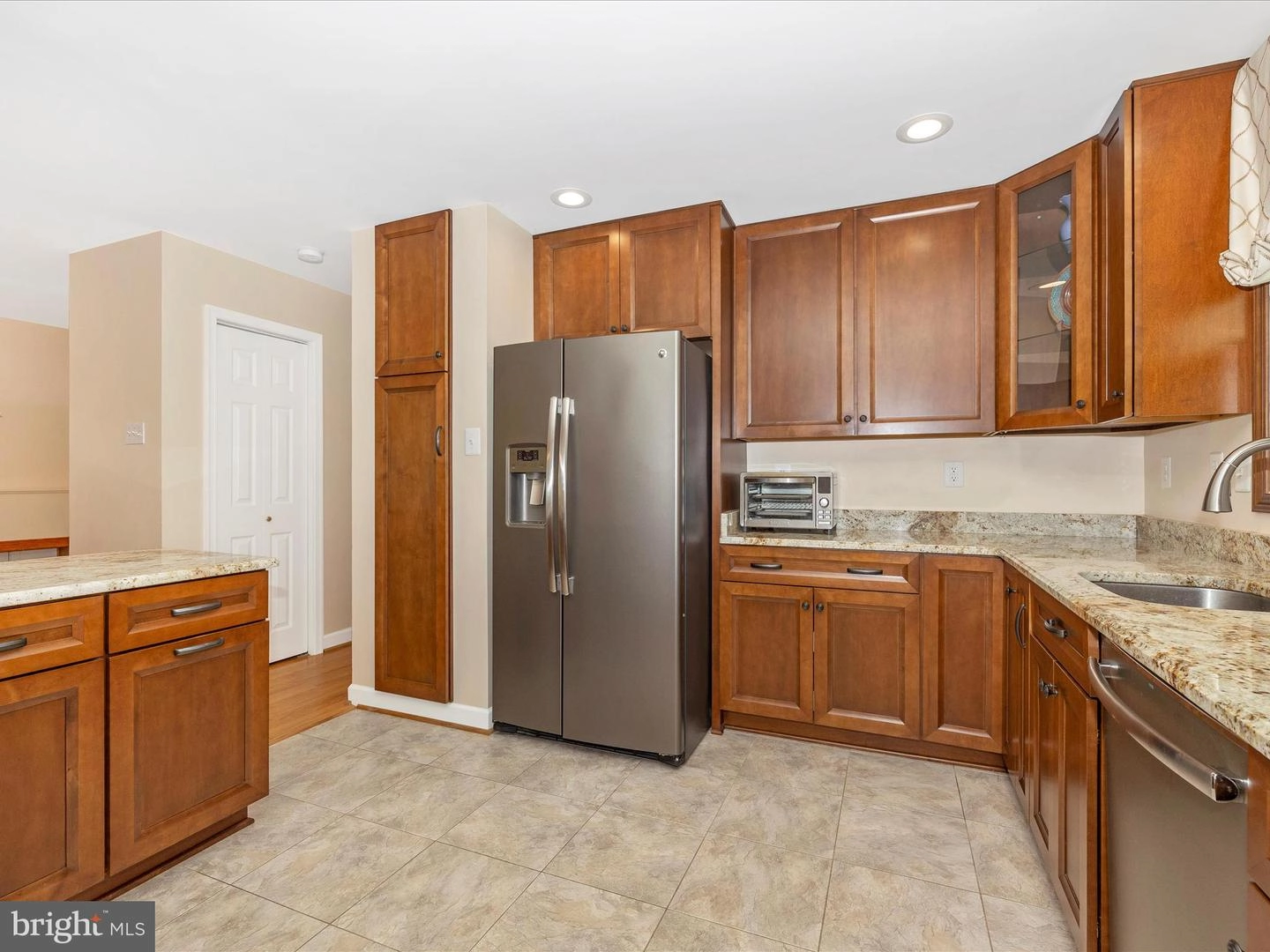 Kitchen - 9028 Hamburg Rd, Frederick, MD 21702 photo 3 of 7