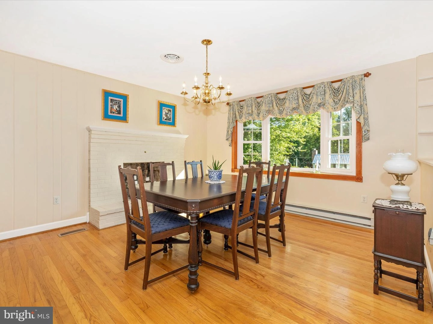 Dining - 9028 Hamburg Rd, Frederick, MD 21702 photo 1 of 4