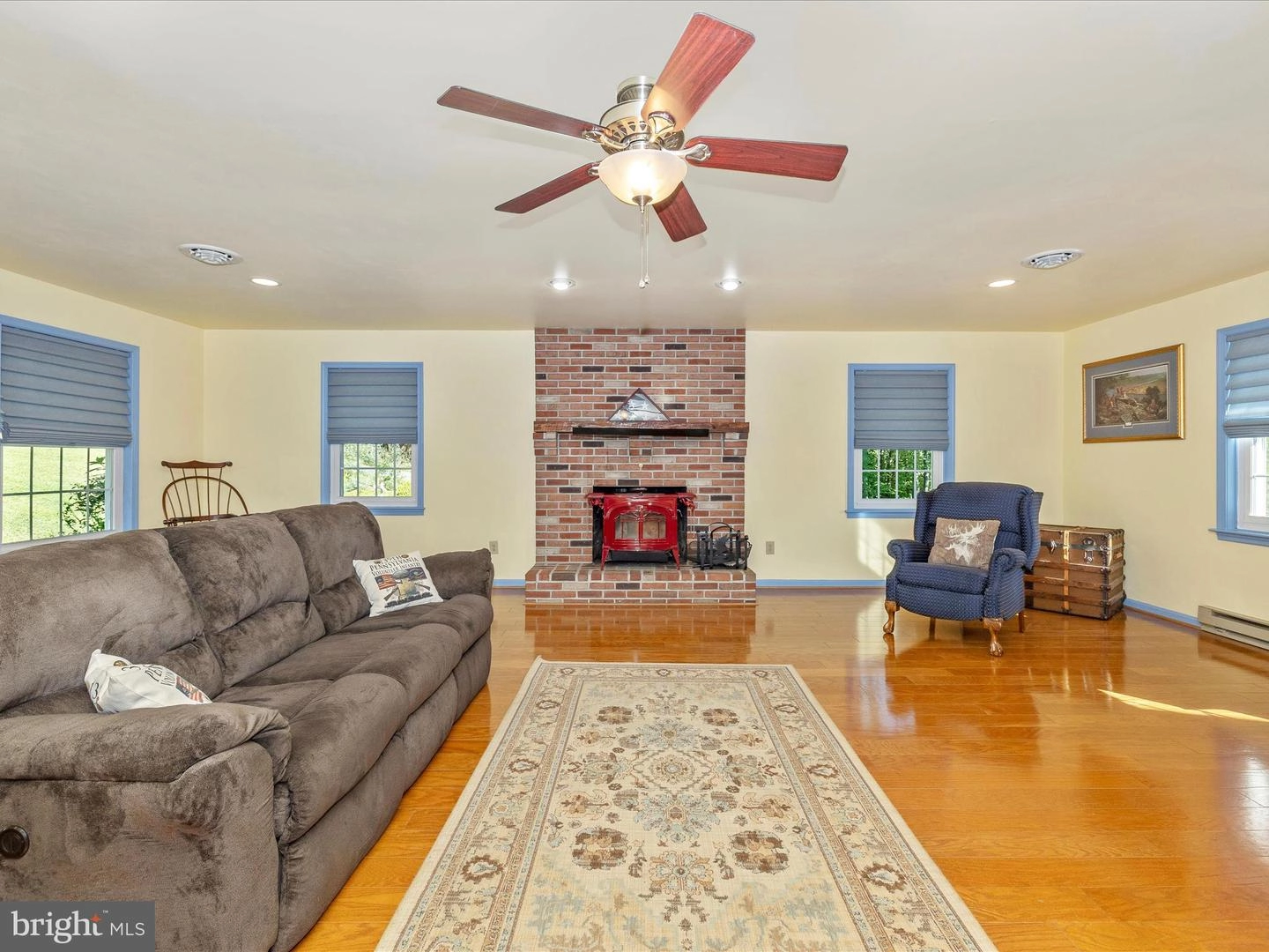 Living - 9028 Hamburg Rd, Frederick, MD 21702 photo 3 of 11